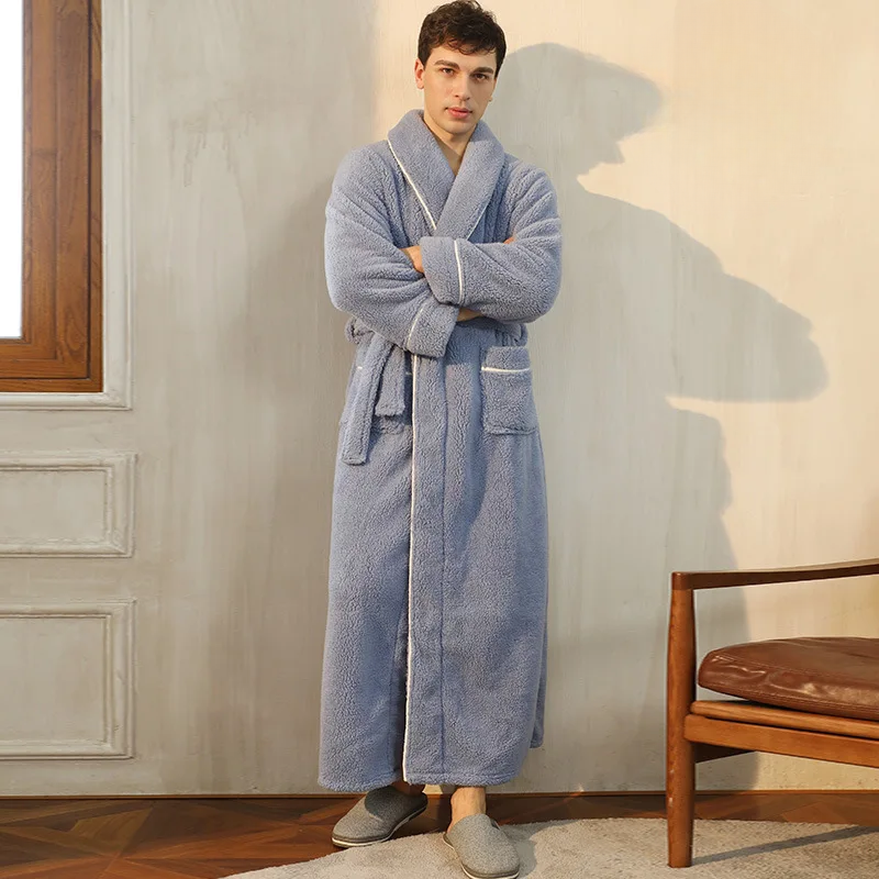 LumaWool Men's Thick Flannel Bathrobe — Fold-Over Collar