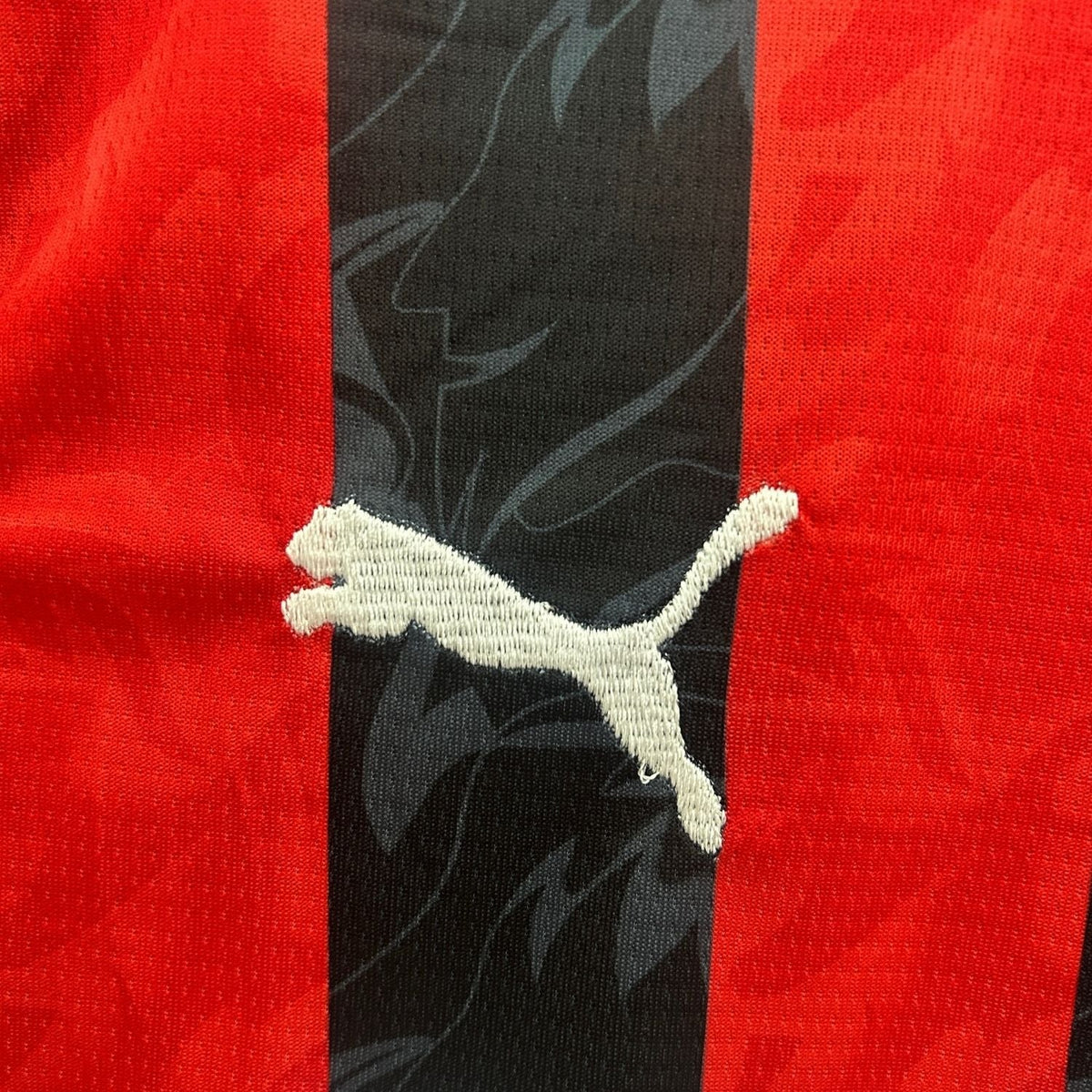 Tenue de football enfant de l'AC Milan 2025/26 - domicile