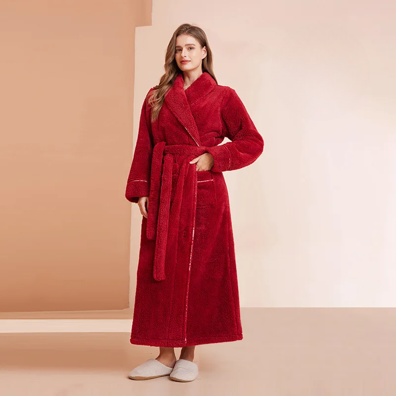 LumaWool Men's Thick Flannel Bathrobe — Fold-Over Collar