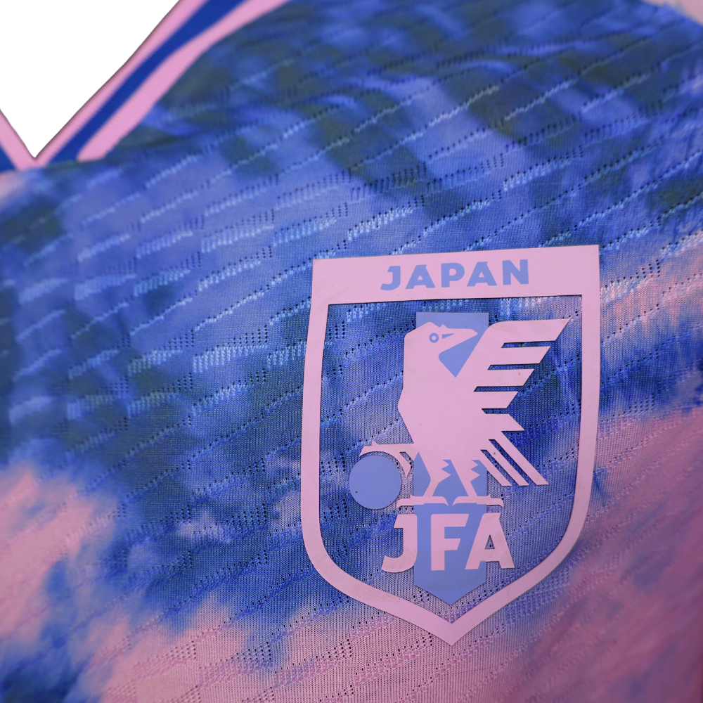 MAILLOT SPÉCIAL DU JAPON « SAKURA SURGE » 2025