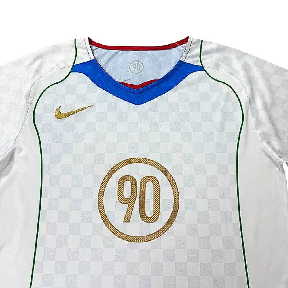 Op Kroatië geïnspireerd Total 90 speciaal shirt 2025/26