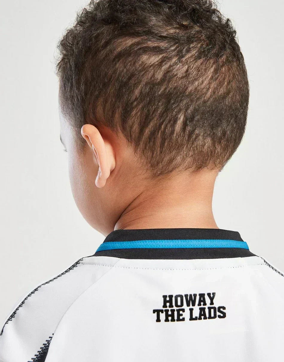 Tenue de football junior domicile de Newcastle 2025-26