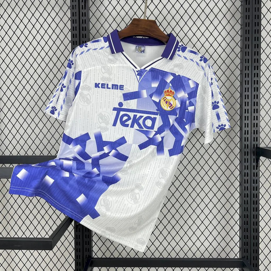 Maglia retrò del Real Madrid 1996 / 1997