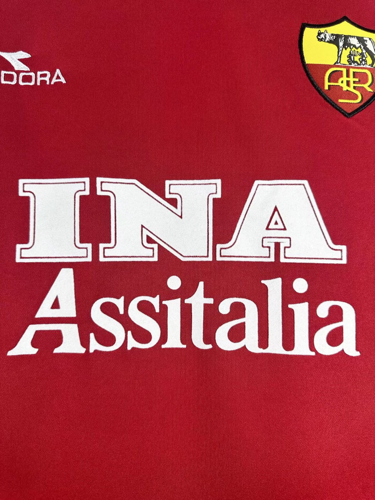 Tenue rétro domicile à manches longues de l’AS Roma - 1998-99