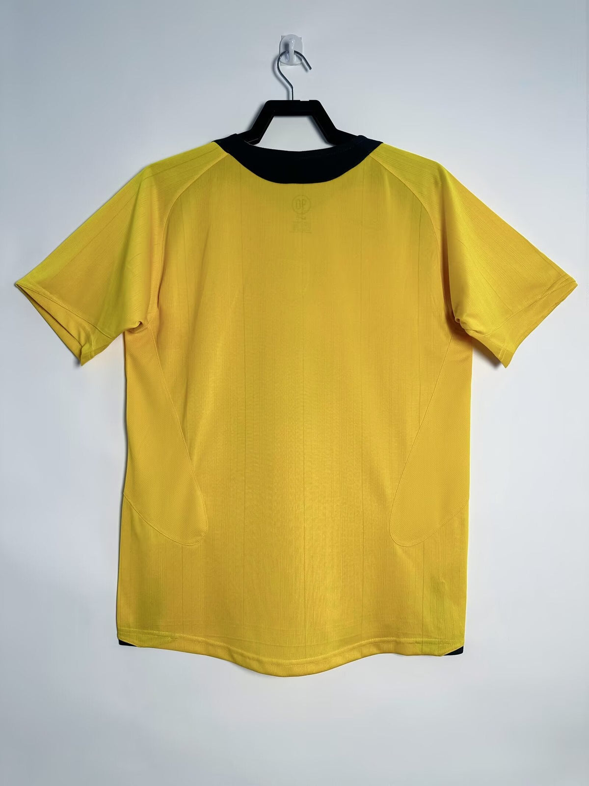 Arsenal Bruised Banana Jersey - 2005-2006