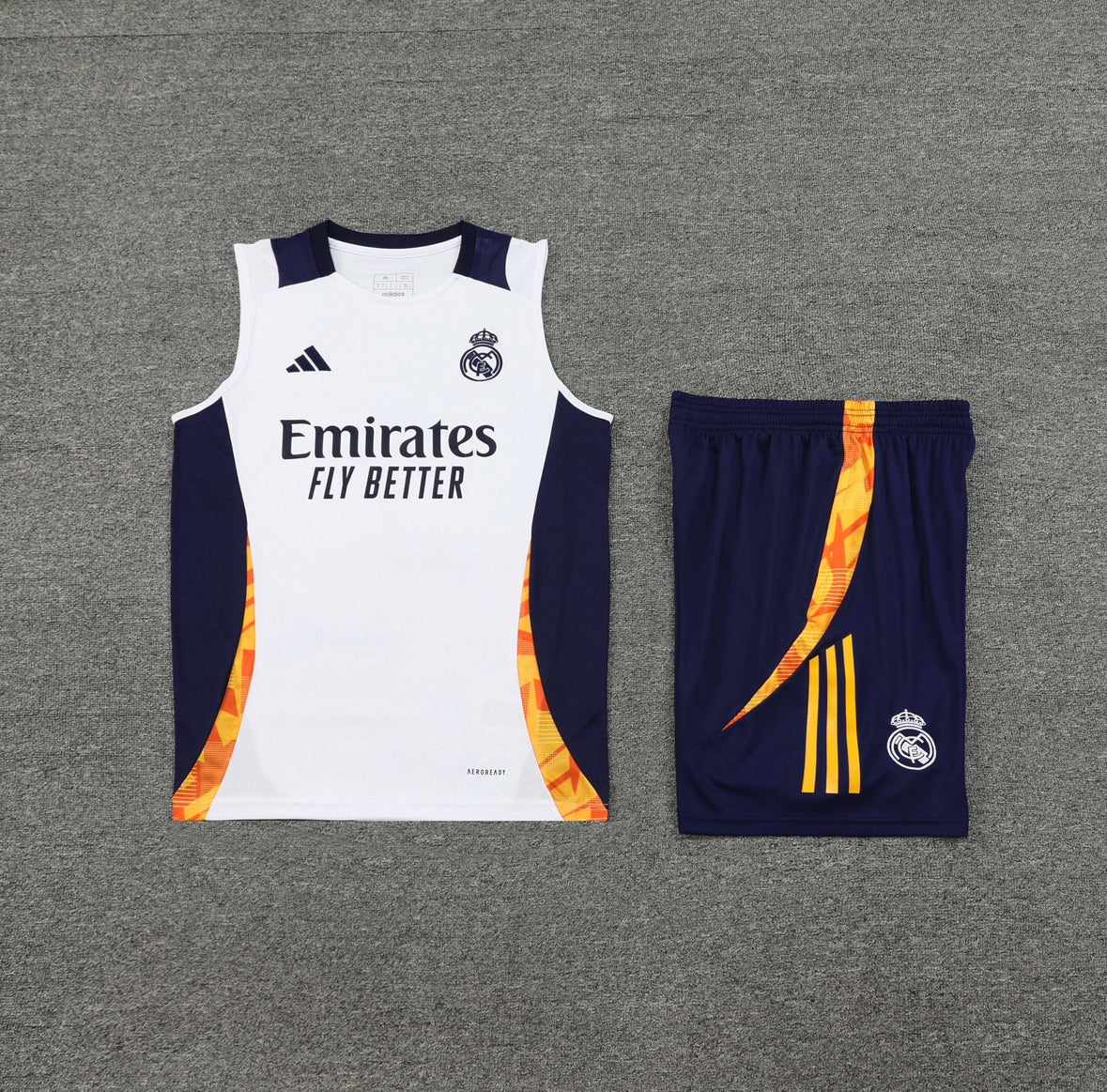 Completo da allenamento del Real Madrid 2024/25