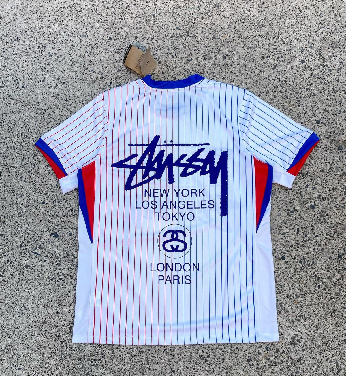 Edizione speciale Francia X Stussy 2025