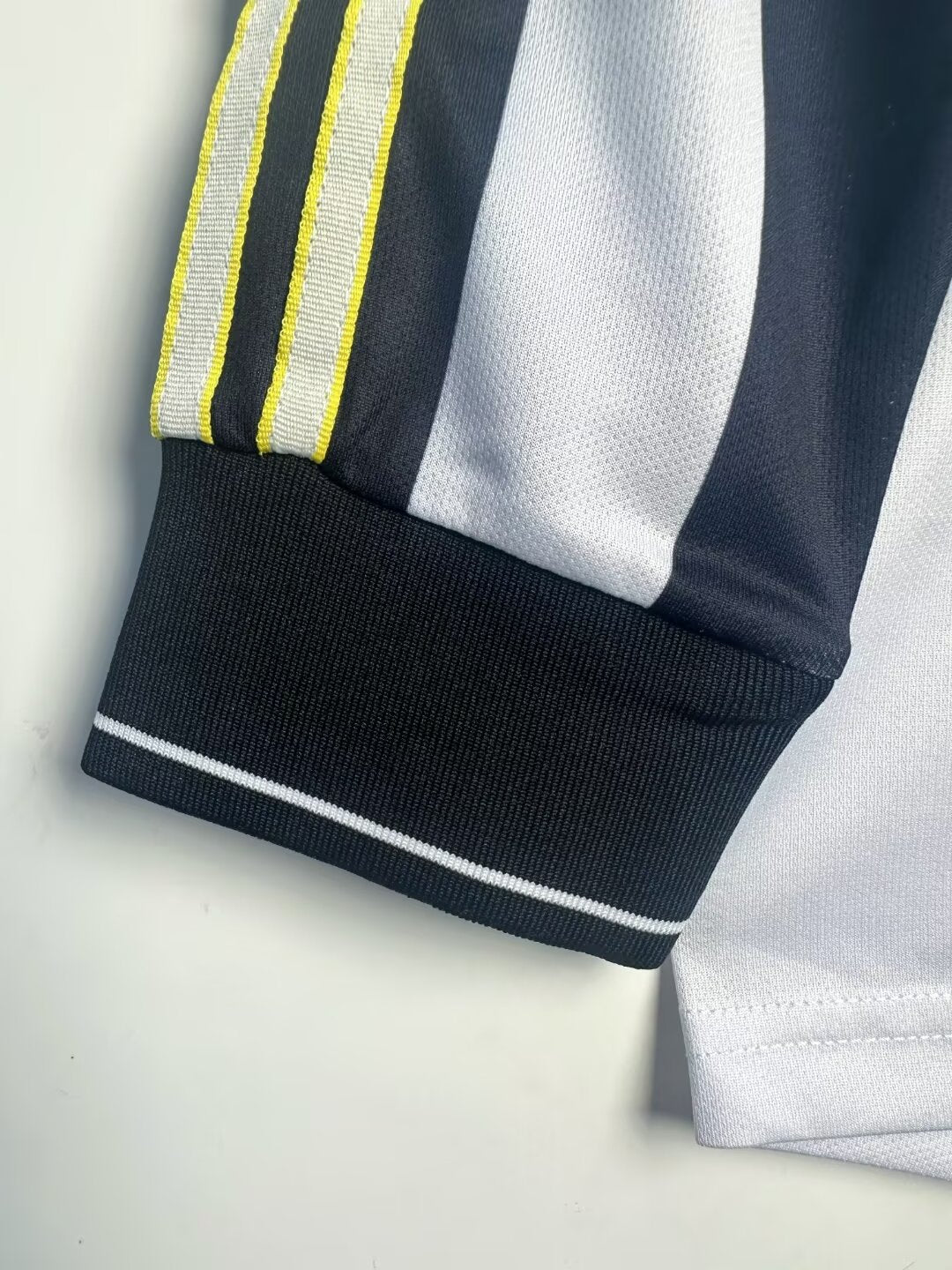 Maglia da casa a maniche lunghe del Newcastle - 1997-99