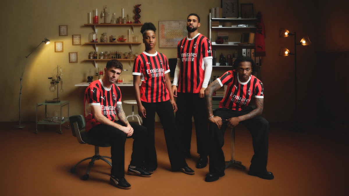 Maillot domicile version joueur de l’AC Milan 2024/25