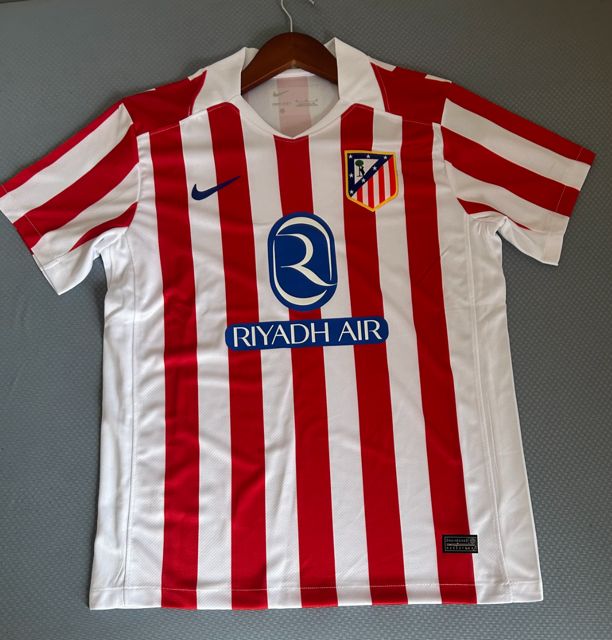 Completo casalingo dell'Atletico Madrid 2025-2026