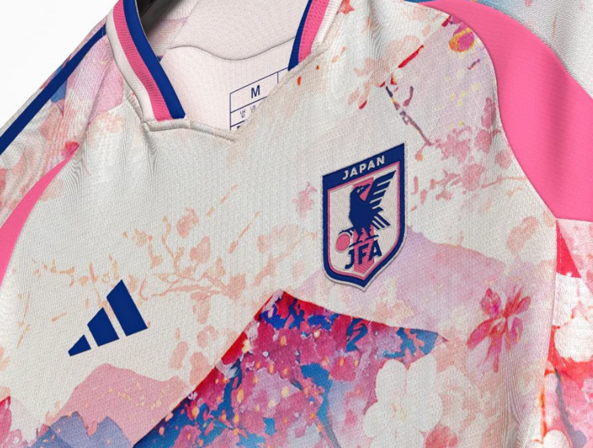 Japan speciale editie roze shirt 2024/25