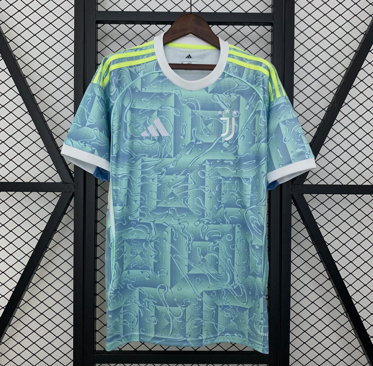 Juventus 2025/2026 Away shirt