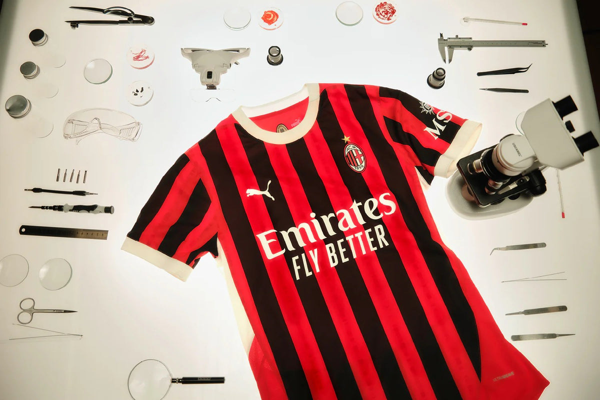Maillot domicile version joueur de l’AC Milan 2024/25
