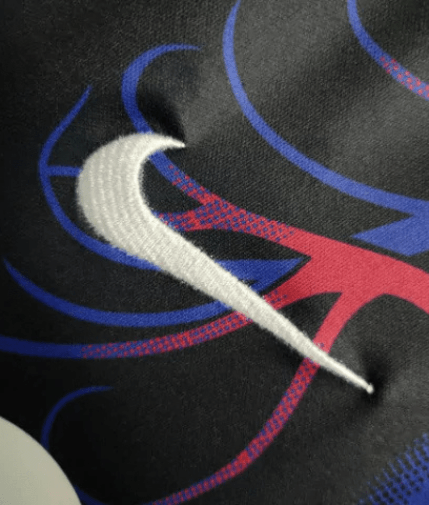 BARCELONA X PATTA 2023/24 'CULERS DEL MON' TRAININGSSHIRT