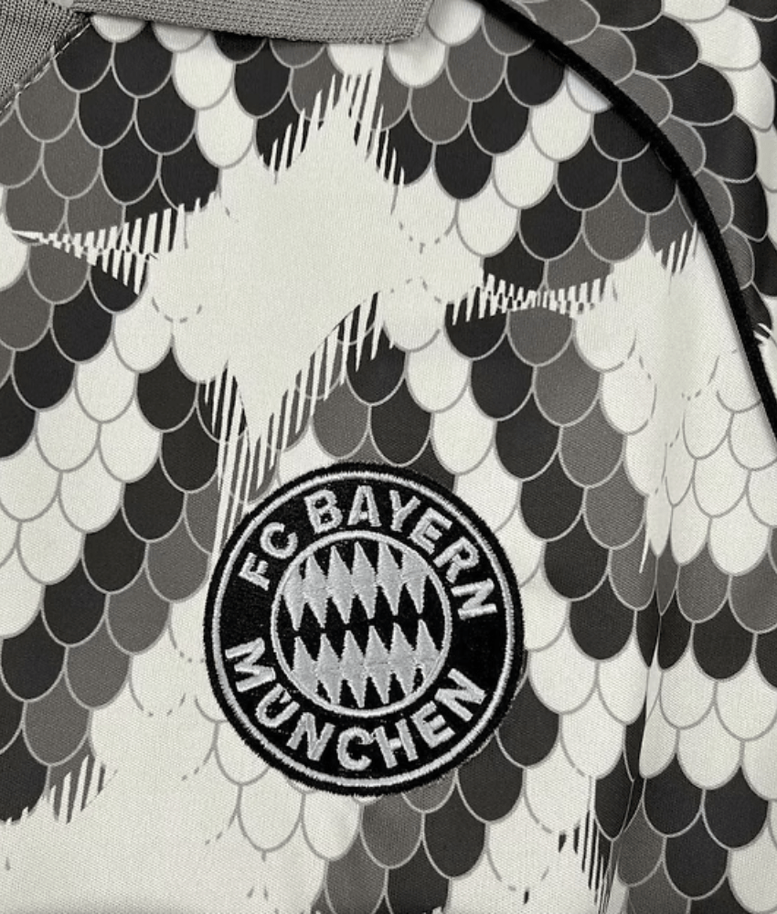 MAILLOT ÉDITION SPÉCIALE BAYERN MUNICH X BSTN 2024/25