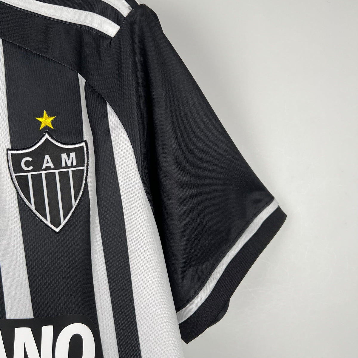 Kit casalingo dell'Atlético Mineiro 23-24