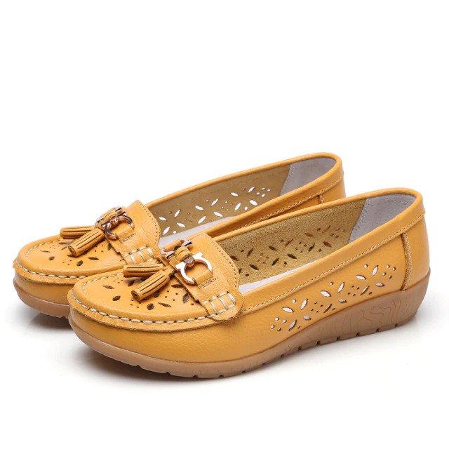Summer moccasins for women
