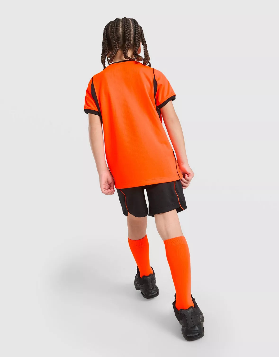 Nederlandenes 2026-hjemmedragt til børn