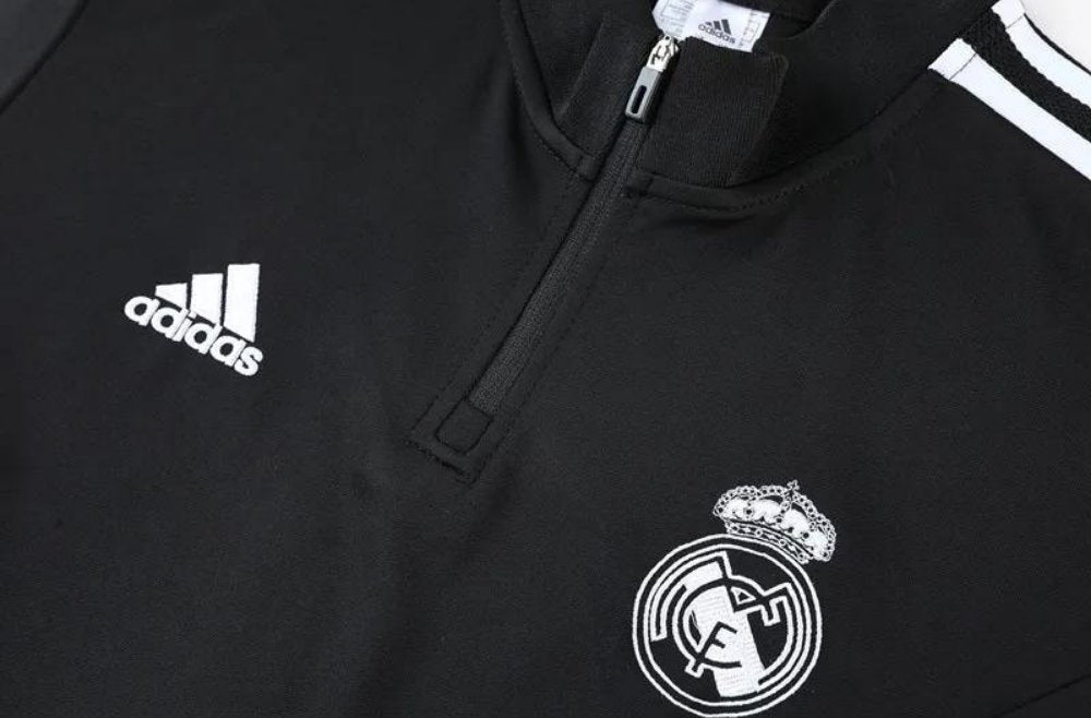 Survêtement noir du Real Madrid 2022/23